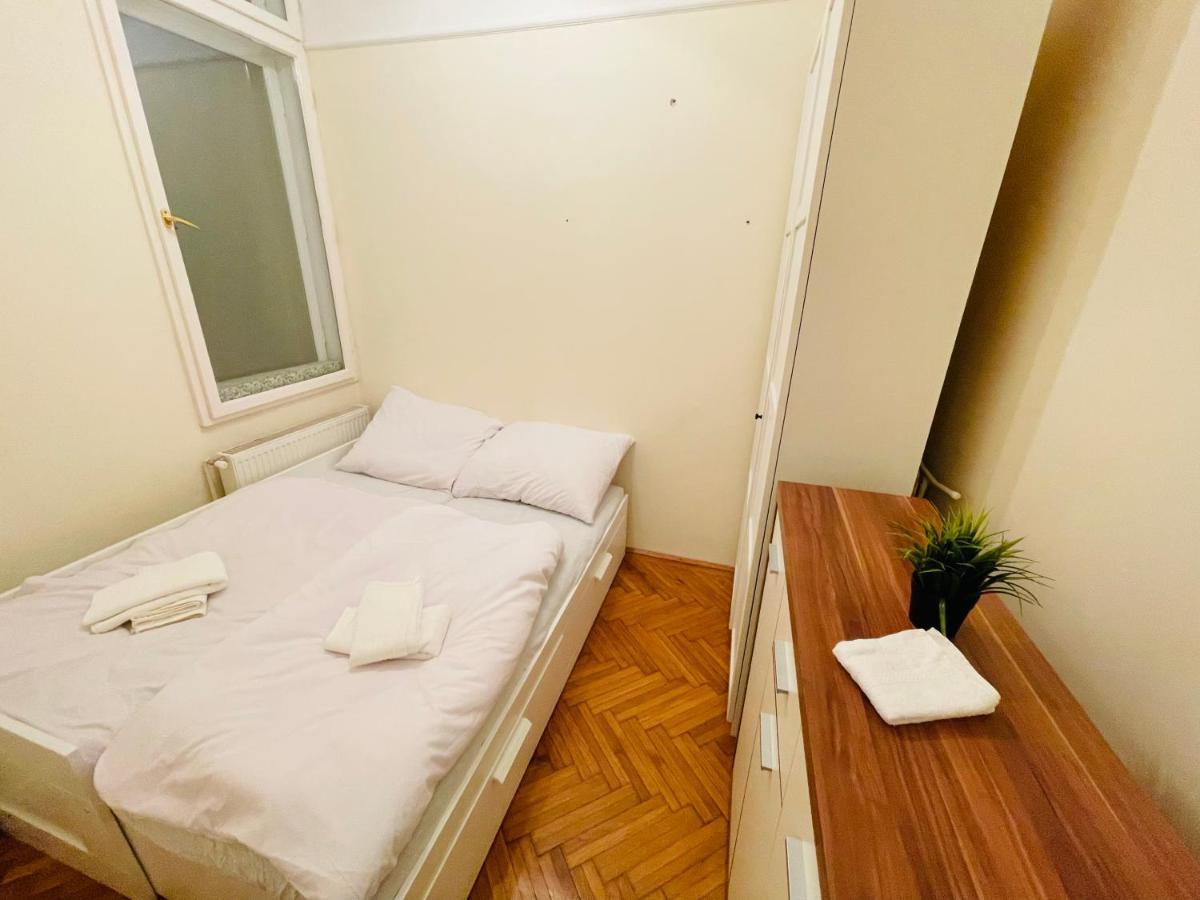 Friend Of Deak Ferenc Apartment Budapest Exterior photo